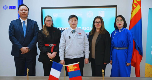 COP17 ХУРЛЫН “ХӨХ БҮС”-ИЙН ТҮР БАЙГУУЛАМЖИЙН ГЭРЭЭНД ГАРЫН ҮСЭГ ЗУРЛАА.